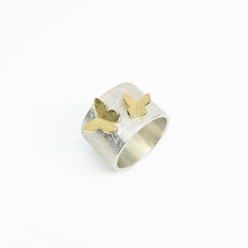 "butterflies", bague en argent 925/- et or jaune 18kt.