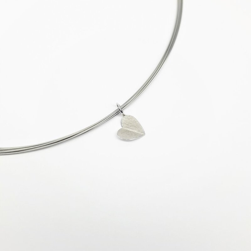 Pendentif coeur en or blanc 18kt.