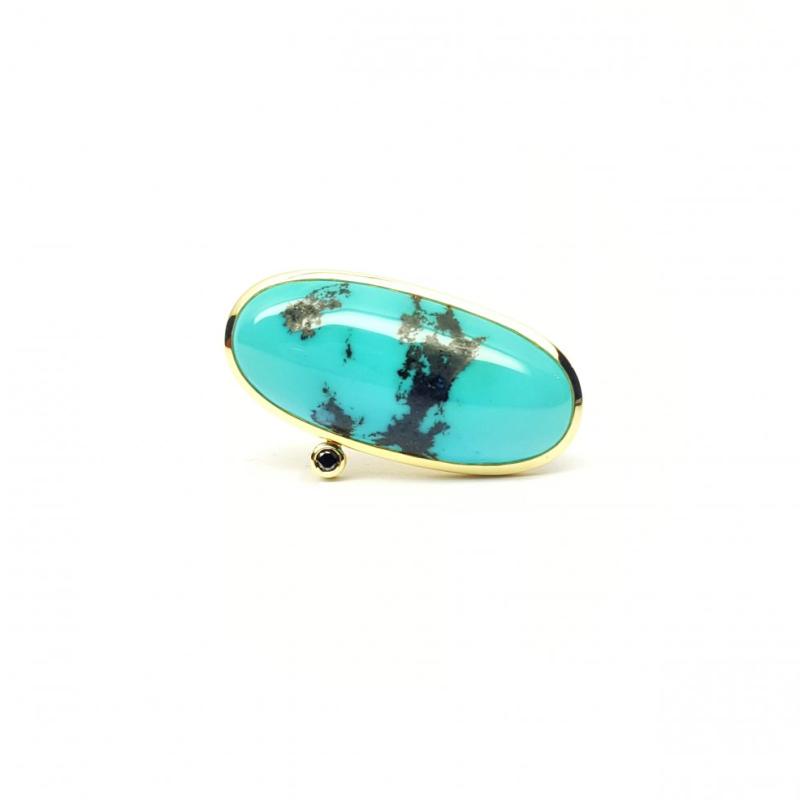Bague en or jaune 18kt, turquoise et diamant noir.