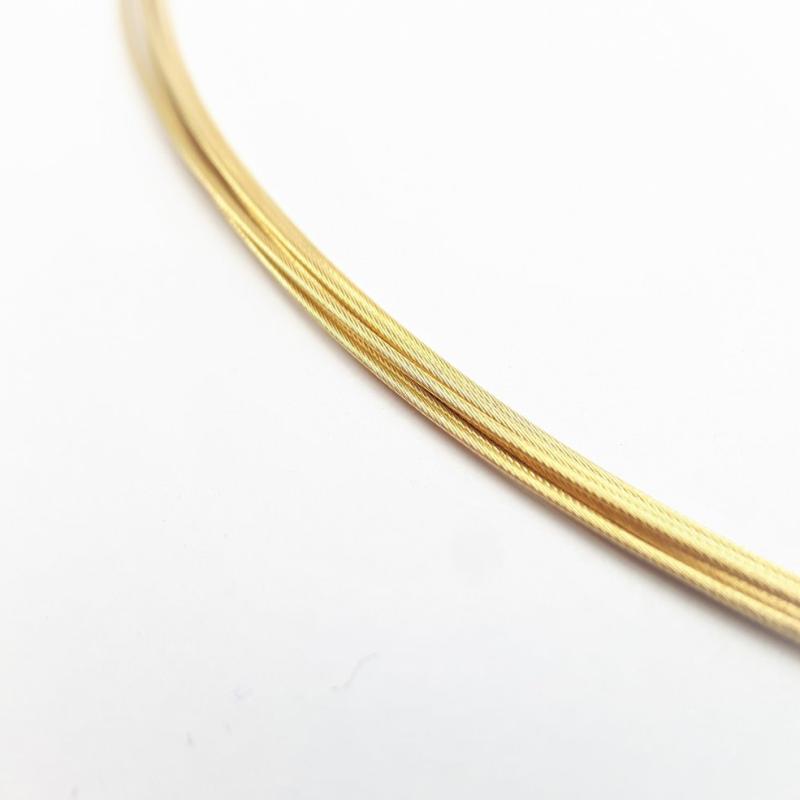 Pendentif en or jaune 18kt, or fin, argent et brillants.