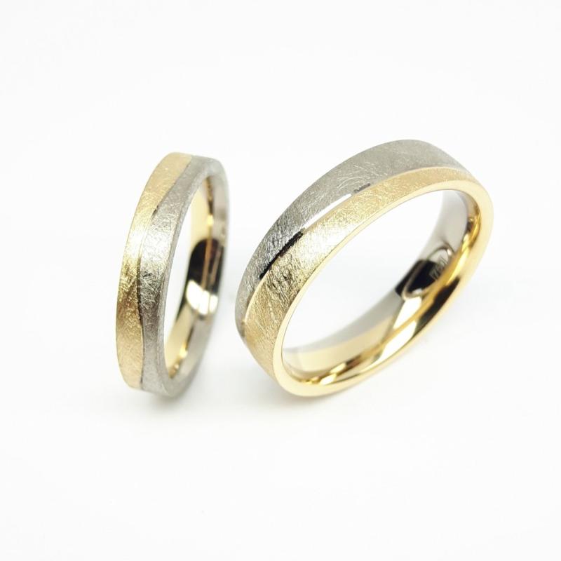Bague en or blanc et jaune 18kt.