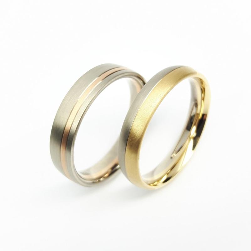 Bague en or blanc et rouge 18kt.