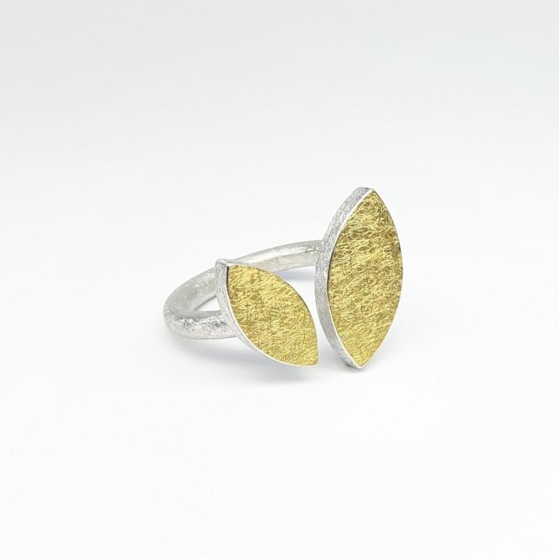 Bague en argent 925/- et or fin.