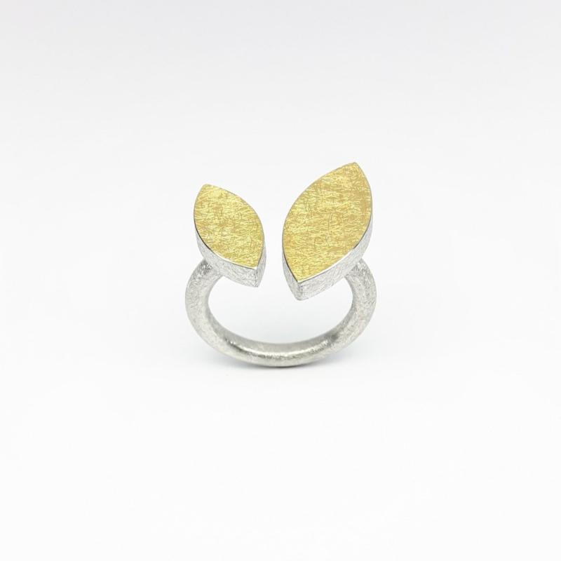 Bague en argent 925/- et or fin.