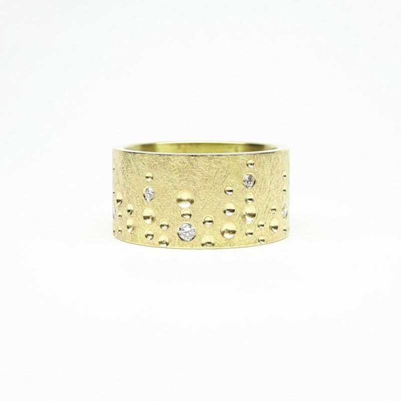 Bague en or jaune et brillants