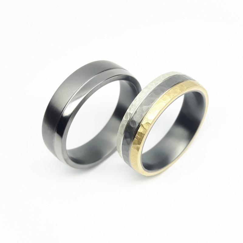 bague en tantale 999/-. Pièce unique.