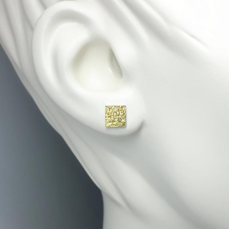 Boucles d'oreilles en argent 925/- et or fin.