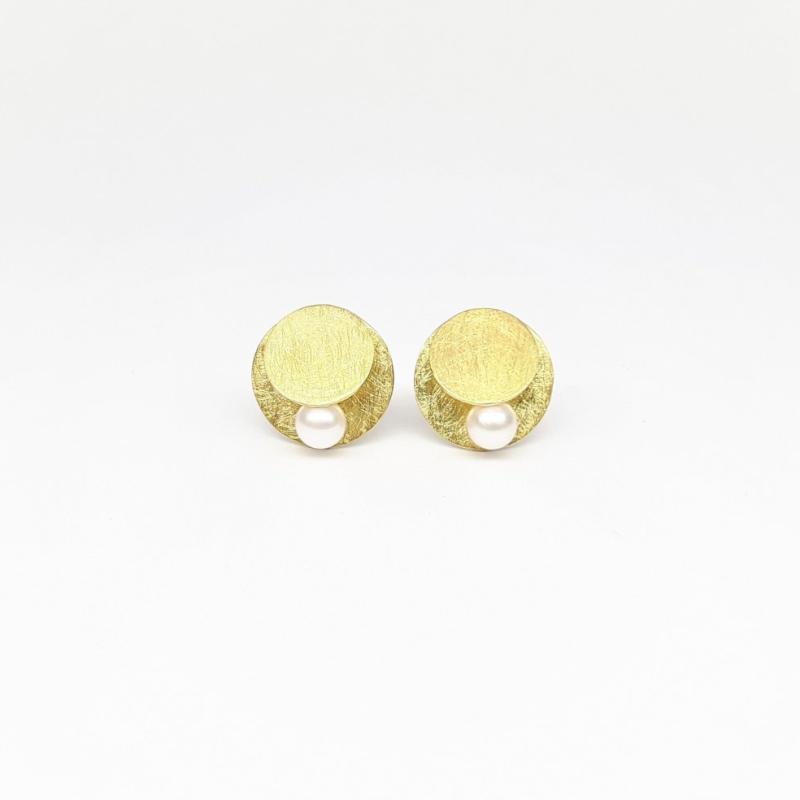 Boucles d'oreilles en or jaune 18kt et perles Akoya.