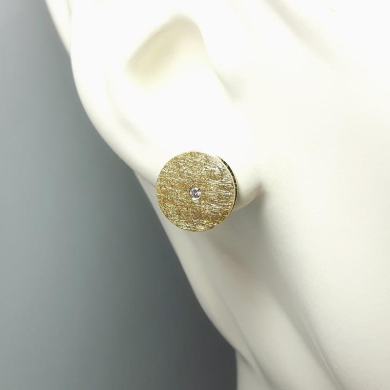 Boucles d'oreilles en or jaune 18kt et diamants. Pièce unique.
