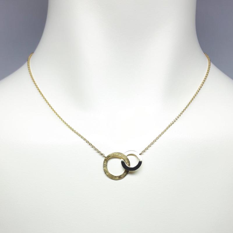 Collier fait main en or jaune 18kt. Pièce unique.