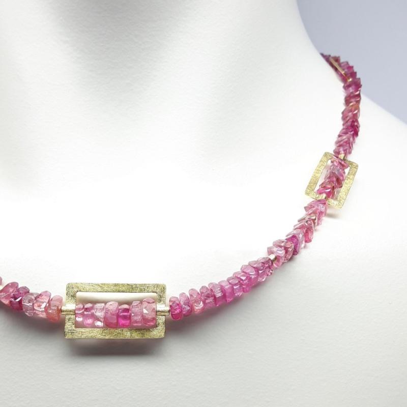 Collier en tourmaline rose et or jaune 18kt. Pièce unique.