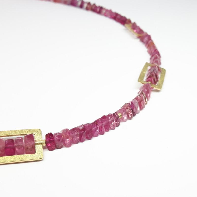 Collier en tourmaline rose et or jaune 18kt. Pièce unique.