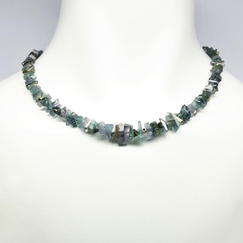 Collier en or jaune 18kt et tourmaline facettée. Pièce unique.